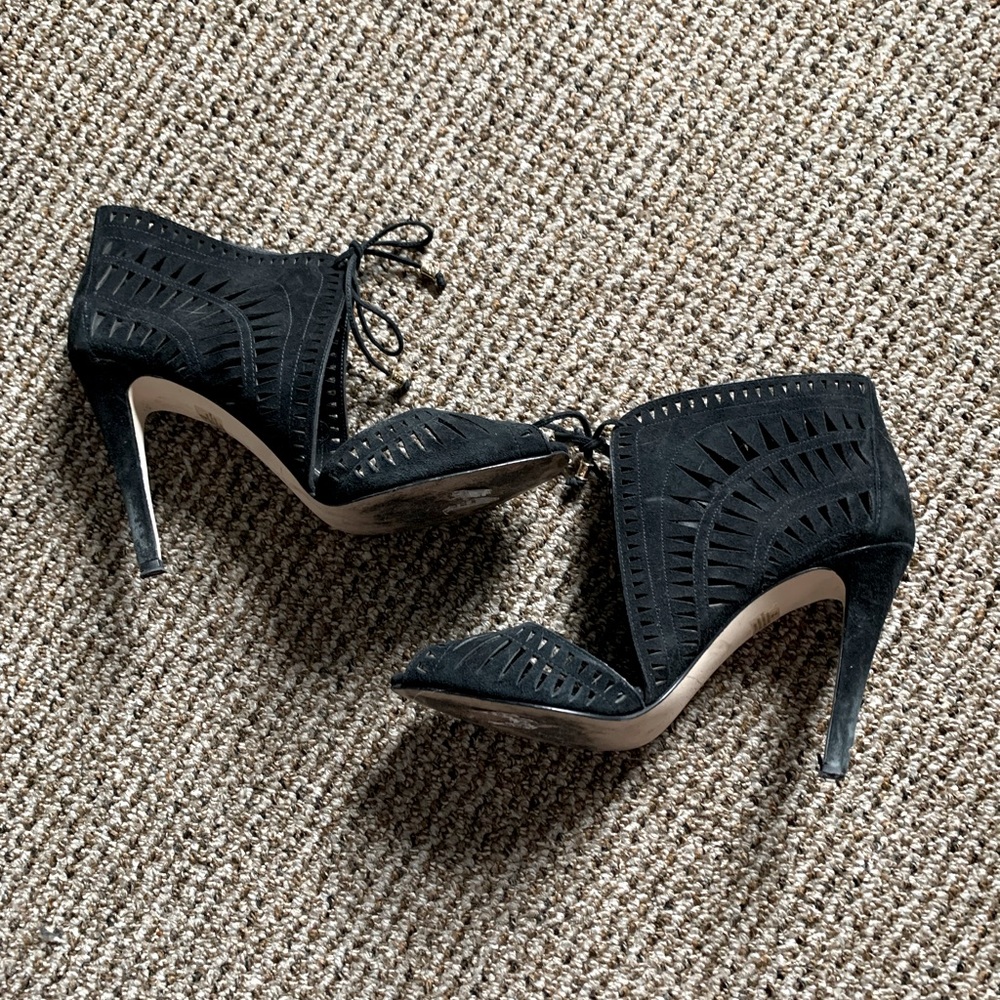 Ivanka Trump laser cut heels, black sz 9.5